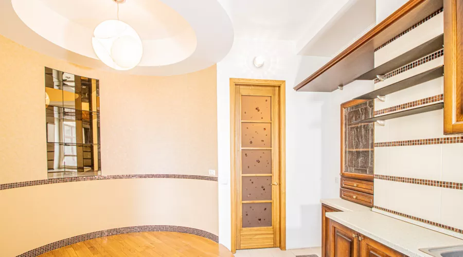 Аренда 3-комнатной квартиры в клубном доме в ЖК «Ярослава Мудрого, 22-А» с паркингом | Toprealtor