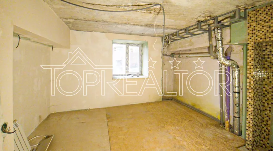 Продаж комерційного приміщення в районі метро Вокзальна | Toprealtor