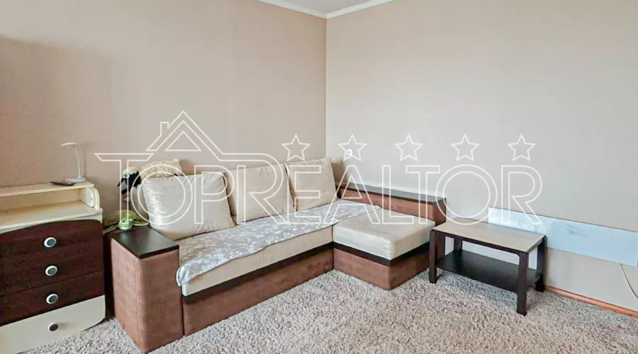 Продажа 1-комнатной квартиры возле м. Дворца Спорта | Toprealtor