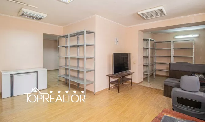Продаж комерційного приміщення на вул. Молочна, 11 | Toprealtor