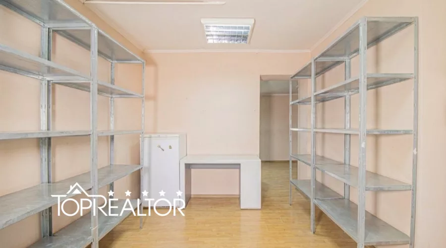 Продаж комерційного приміщення на вул. Молочна, 11 | Toprealtor