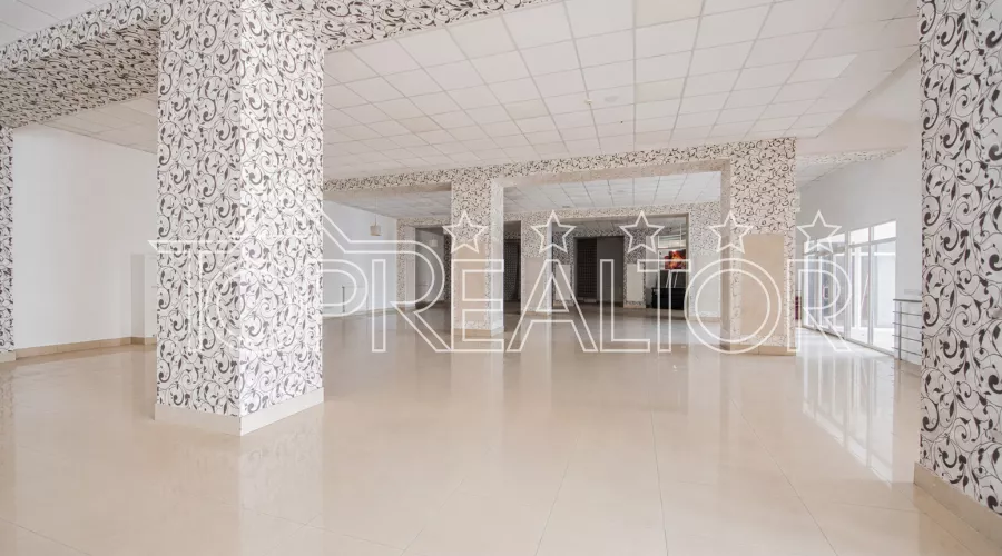 Оренда окремої будівлі | 2 000 м² | Благовіщенський ринок | Toprealtor