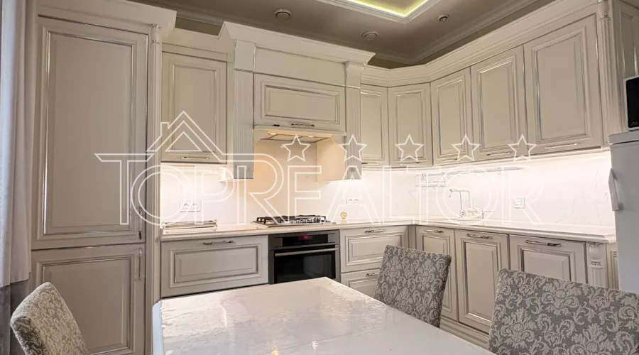 Продажа 3-комнатной студийной квартиры на проспекте Науки, 11 | Toprealtor