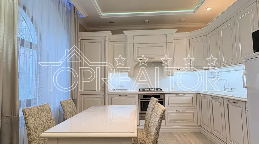 Продажа 3-комнатной студийной квартиры на проспекте Науки, 11 | Toprealtor