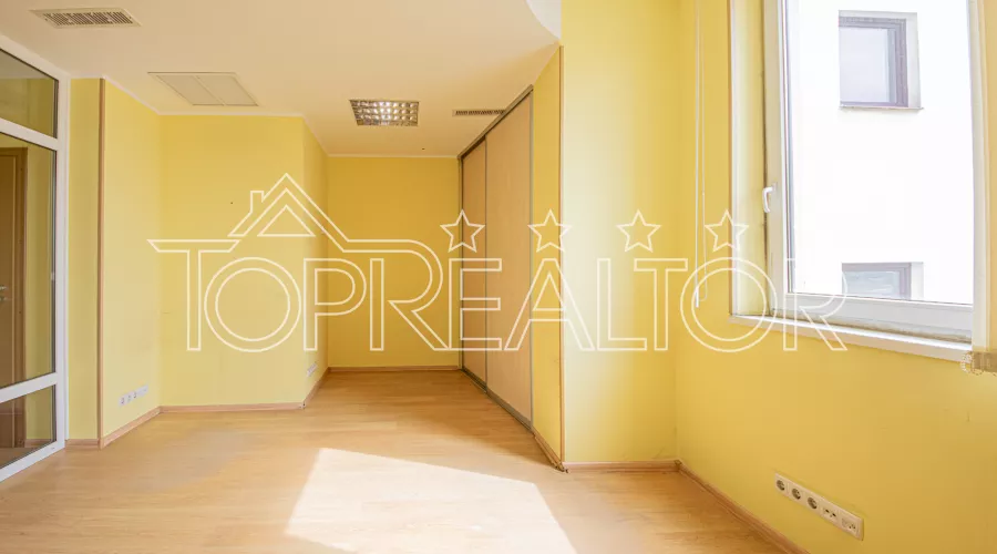 Продажа офисного помещения в БЦ «Лира» | Toprealtor
