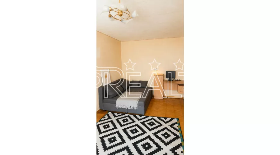 Продажа 2-комнатной квартиры на Каденюка, 13/4 | Toprealtor