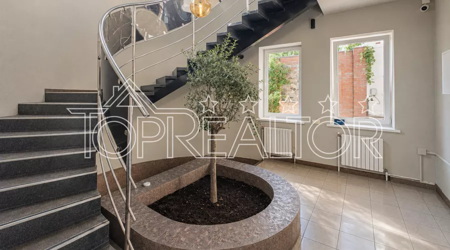 Оренда комерційної будівлі | 650 м² | Toprealtor