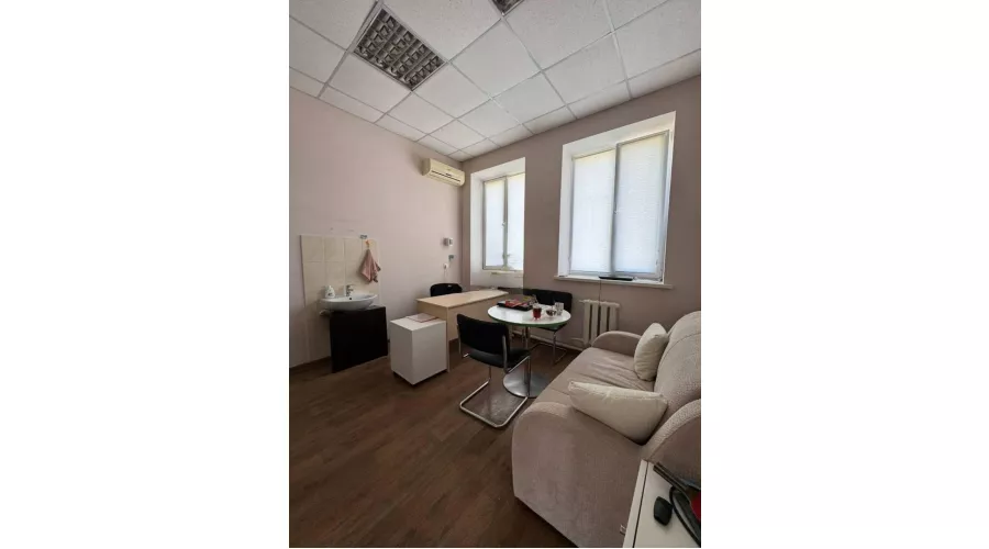 Продажа коммерческого здания на просп. Арх. Алёшина, 6 | Toprealtor