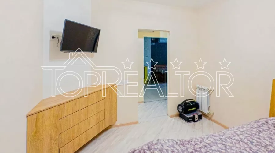 Продажа 2-комнатной квартиры 72 м² на пр. Александровском, 69Д | Toprealtor