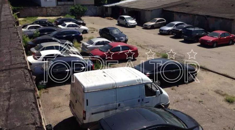 Виробнича база в районі аеропорту | Toprealtor