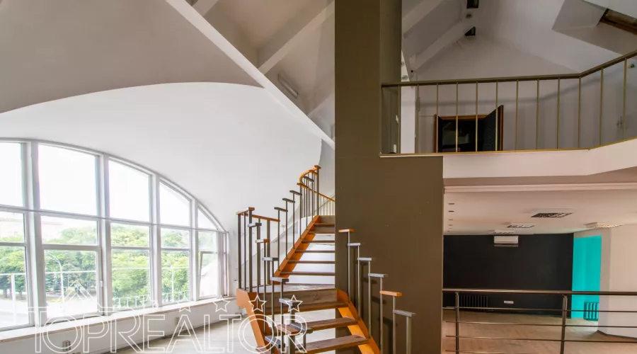 3-поверховий особняк на Сумській | Toprealtor