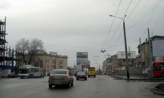 4-поверхова будівля на проспекті Гагаріна | Toprealtor