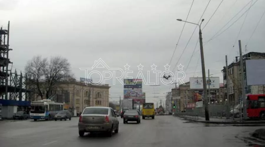 4-поверхова будівля на проспекті Гагаріна | Toprealtor