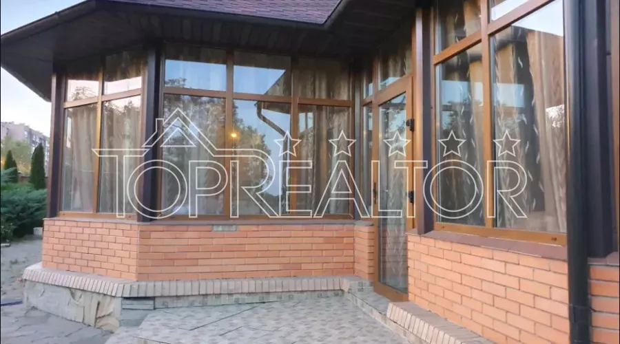Котедж на Жуковського з капітальним ремонтом | Toprealtor