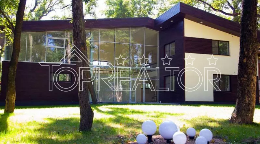 2-поверховий котедж з ремонтом в Парк-Хаусі | Toprealtor