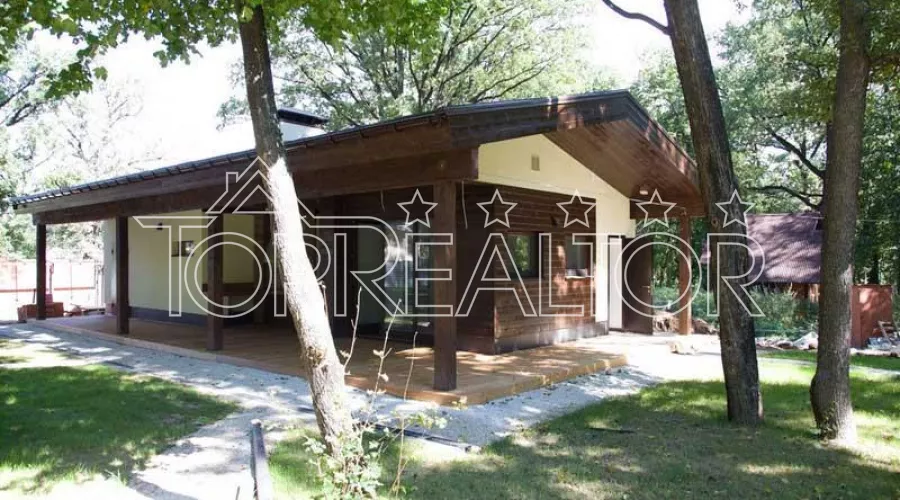 2-поверховий котедж з ремонтом в Парк-Хаусі | Toprealtor