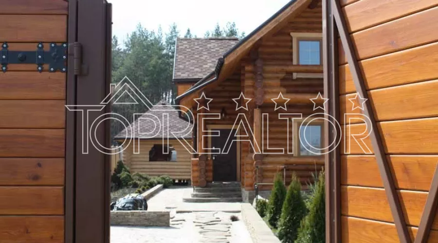 Дерев'яний VIP-будинок в Печенігах. Можлива оренда. | Toprealtor