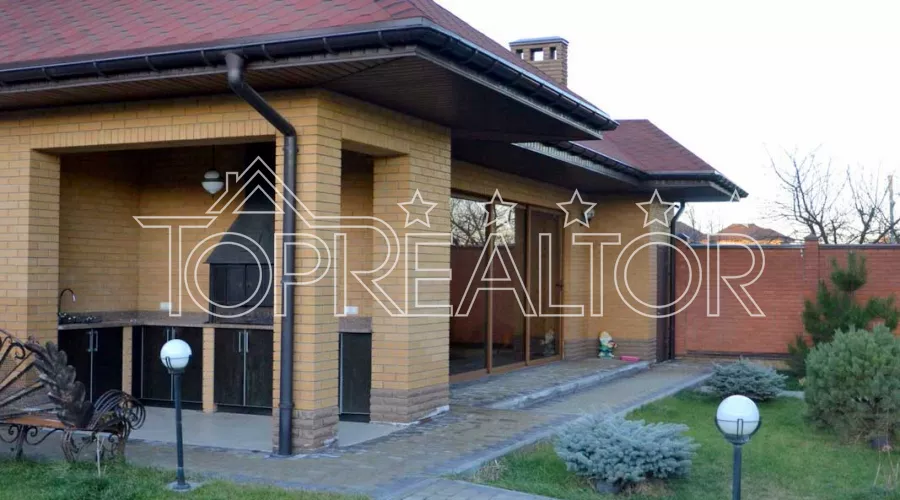 Сучасний стильний будинок на Великій Данилівці | Toprealtor