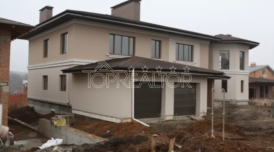 3-поверховий недобудований будинок у котеджному селищі Флоринка-1 | Toprealtor