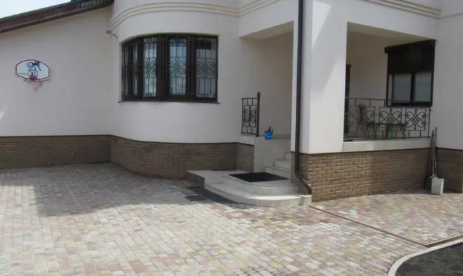 Будинок в селищі Жуковського | Toprealtor