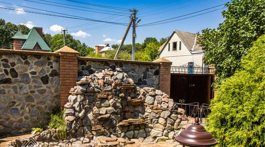 Затишний будинок у ближньому передмісті в сел. Санаторій Роща | Toprealtor