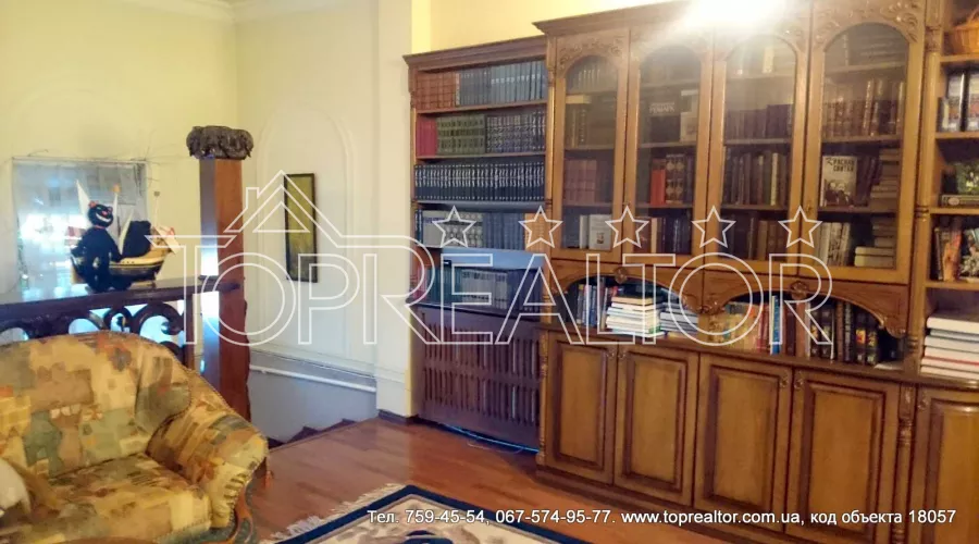 4-поверховий будинок у закритому котеджному селищі на Флоринці-1 | Toprealtor