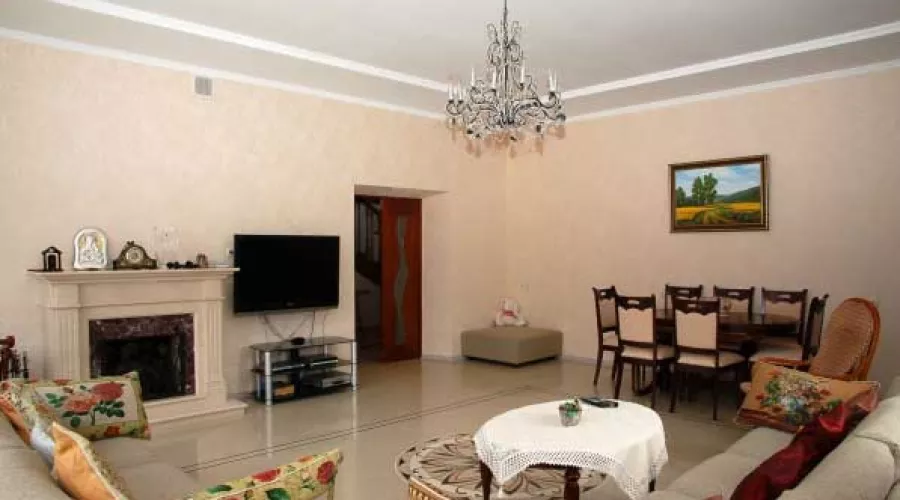 3-поверховий будинок на Холодній Горі | Toprealtor