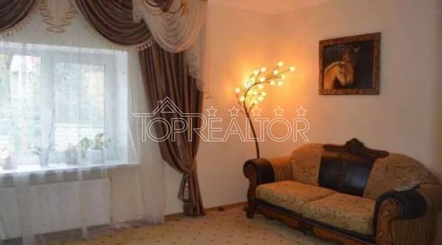 2-поверховий будинок Флоринка 3 | Toprealtor