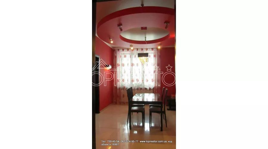 3-поверховий будинок в районі котеджного селища на вул. Робесп'єра | Toprealtor