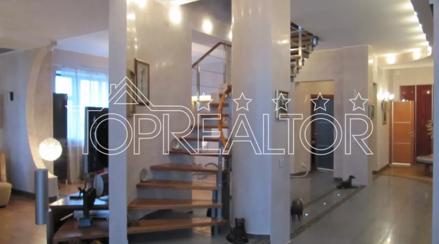 3-х ярусний пентхаус | Toprealtor