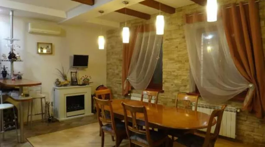 Будинок в р-ні вул. Робесп'єра | Toprealtor