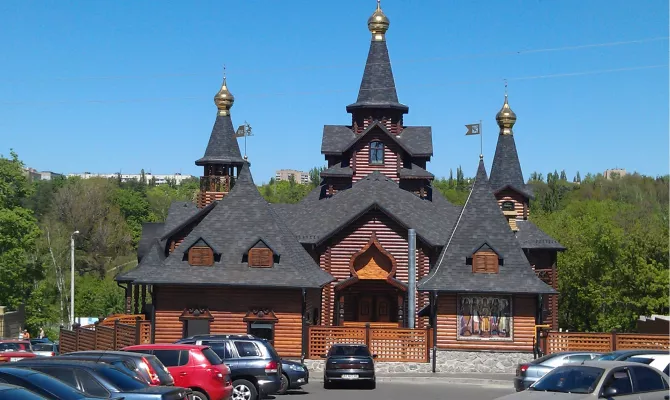 Двоповерховий будинок під реконструкцію на Шатилівці | Toprealtor